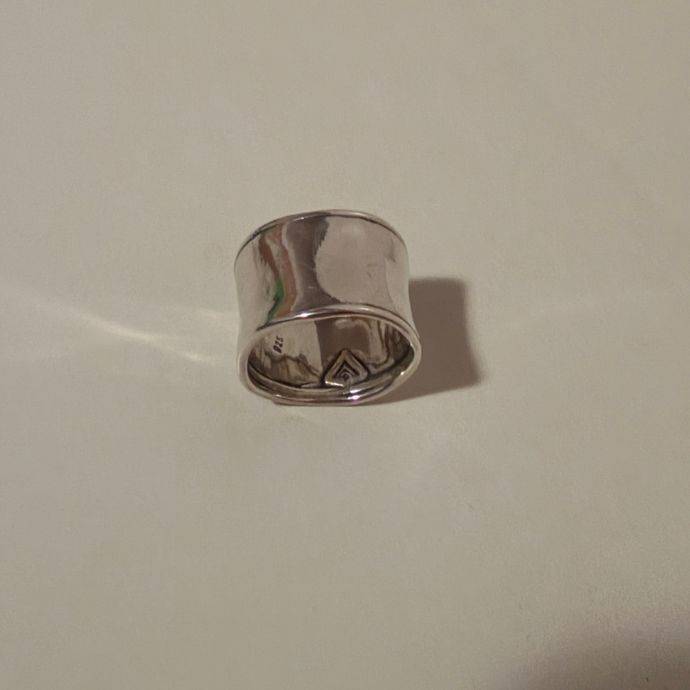 Silpada .925 Sterling Silver Hammered Cuff Ring, Size 8 - Picture 5 of 5